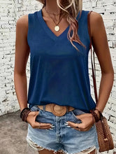Load image into Gallery viewer, Loose V Neck Sleeveless Top
