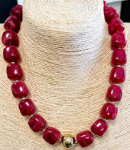 Load image into Gallery viewer, Chunky Bead Necklace
