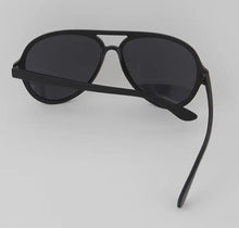 Load image into Gallery viewer, Black Aviators
